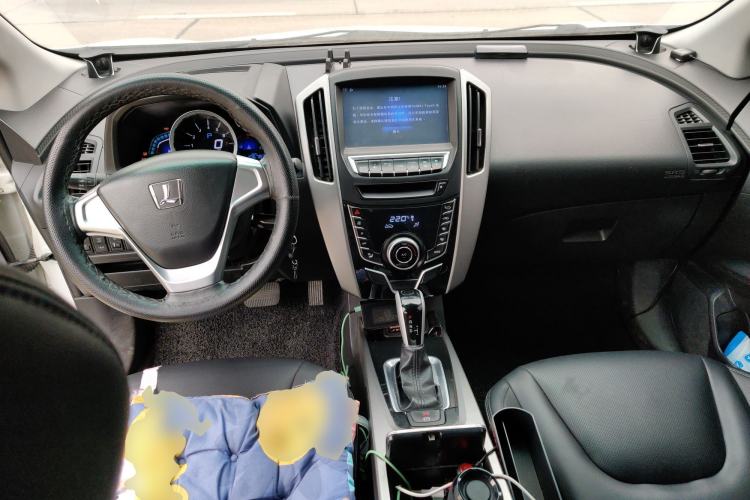 Used Luxgen U6 SUV 2014 1.8T Fashion Edition Center Console
