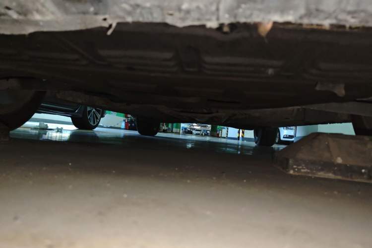 Used Luxgen U6 SUV 2014 1.8T ZhiZun Model Chassis Front