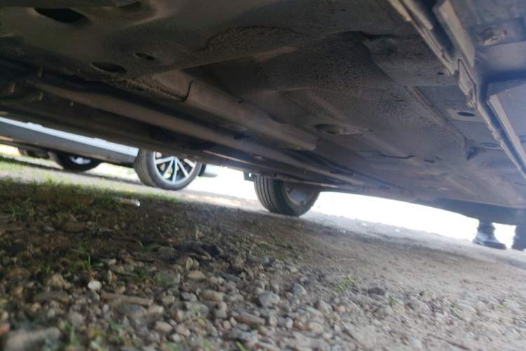 Used Luxgen U6 SUV 2014 1.8T ZhiZun Model Chassis Front Left