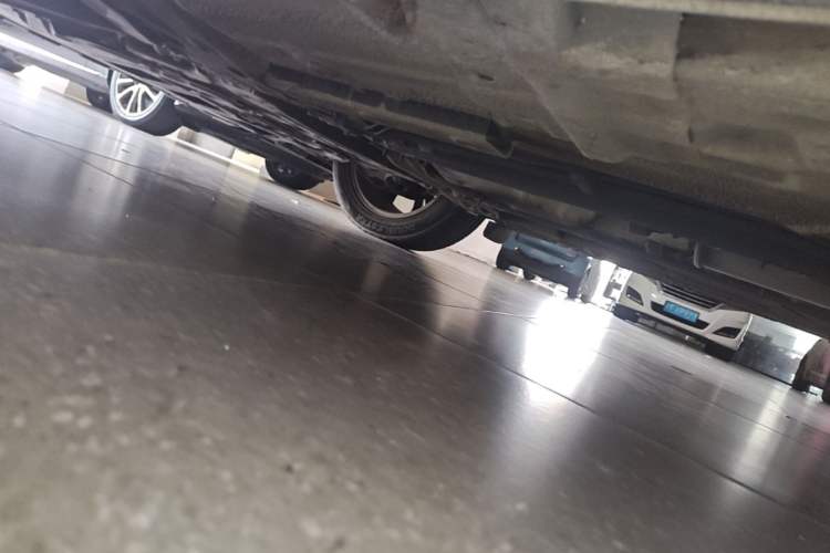Used Luxgen U6 SUV 2014 2.0T ZhiZun Model Chassis Front Left
