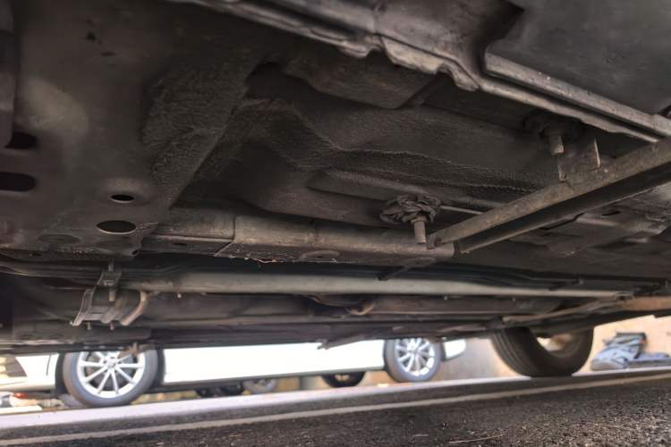 Used Luxgen U6 SUV 2014 1.8T Fashion Edition Chassis Front Left