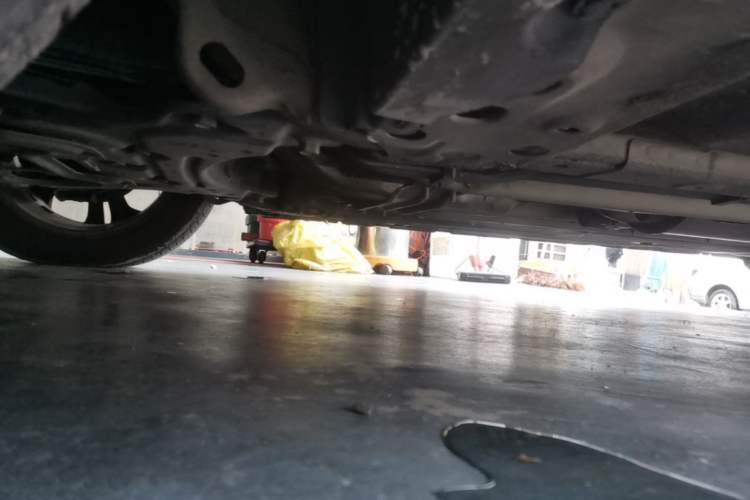Used Luxgen U6 SUV 2014 2.0T ZhiZun Model Chassis Front Left
