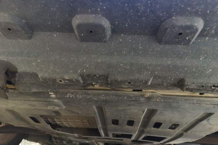 Used Luxgen U6 SUV 2014 2.0T ZhiZun Model Chassis Front