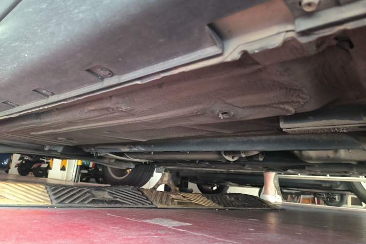 Used Luxgen U6 SUV 2014 1.8T Fashion Edition Chassis Front Right