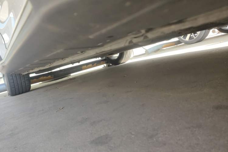 Used Luxgen U6 SUV 2014 2.0T ZhiZun Model Chassis Front Right