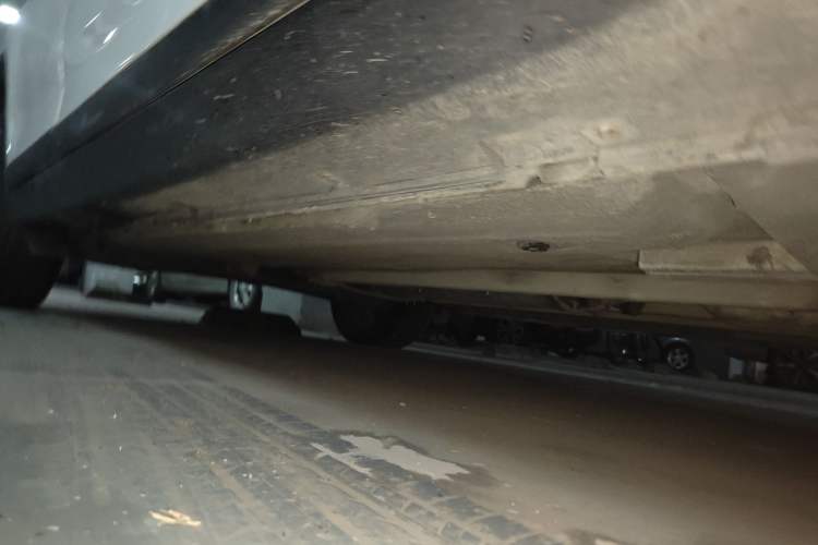 Used Luxgen U6 SUV 2014 1.8T Fashion Edition Chassis Front Right