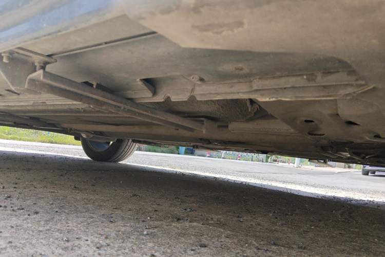 Used Luxgen U6 SUV 2014 2.0T ZhiZun Model Chassis Front Right