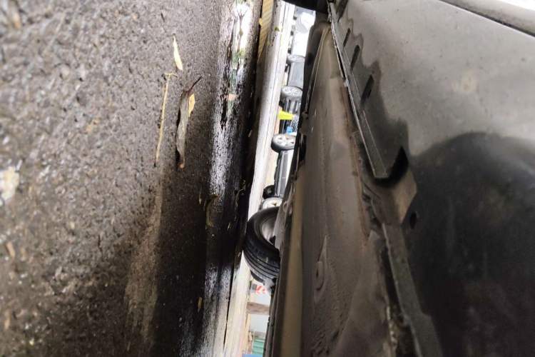 Used Luxgen U6 SUV 2014 2.0T ZhiZun Model Chassis Front Right