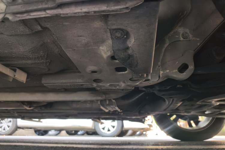 Used Luxgen U6 SUV 2014 1.8T Fashion Edition Chassis Front Right
