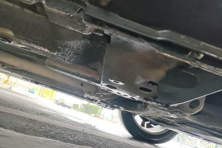 Used Luxgen U6 SUV 2014 1.8T Charm Version Chassis Front Right