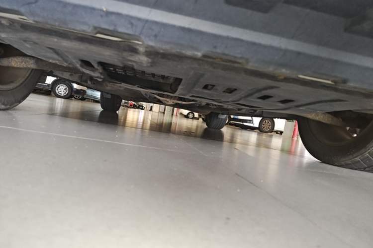 Used Luxgen U6 SUV 2014 2.0T ZhiZun Model Chassis Front