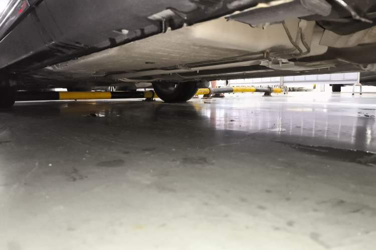 Used Luxgen U6 SUV 2014 2.0T ZhiZun Model Chassis Rear Left