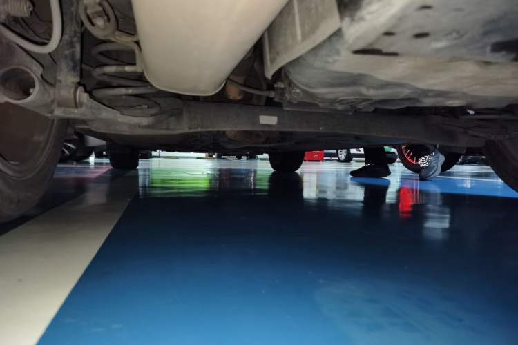 Used Luxgen U6 SUV 2014 1.8T Fashion Edition Chassis Rear Left