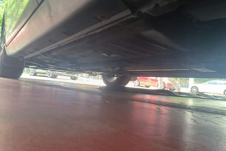 Used Luxgen U6 SUV 2014 1.8T Fashion Edition Chassis Rear Left
