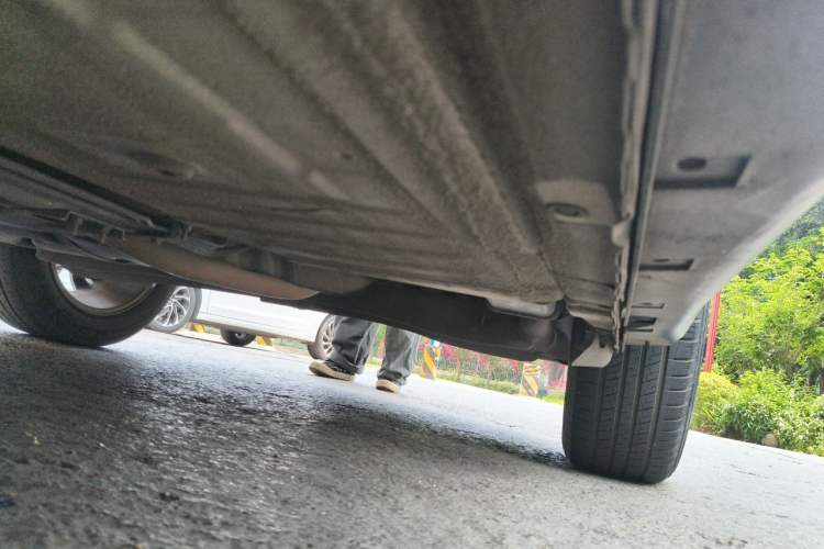 Used Luxgen U6 SUV 2014 1.8T Fashion Edition Chassis Rear Left