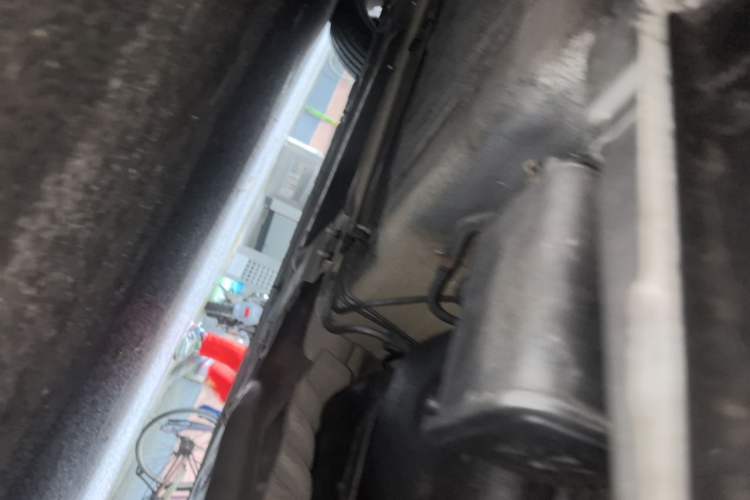 Used Luxgen U6 SUV 2014 2.0T Fashion Edition Chassis Rear Left