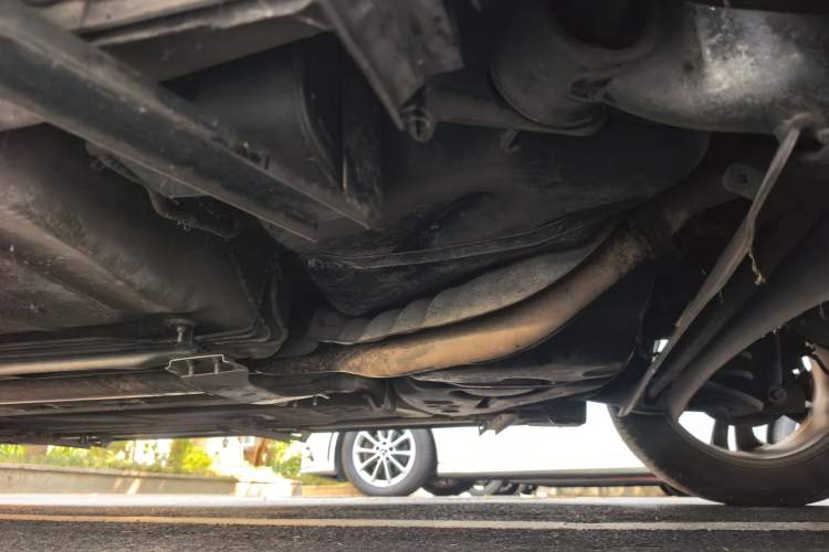 Used Luxgen U6 SUV 2014 1.8T Fashion Edition Chassis Rear Left