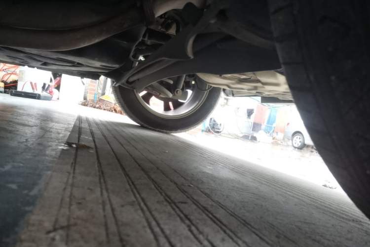 Used Luxgen U6 SUV 2014 2.0T ZhiZun Model Chassis Rear Left