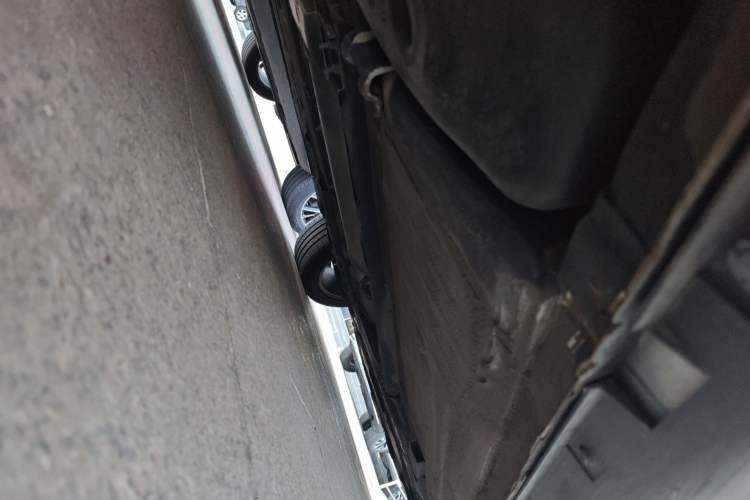 Used Luxgen U6 SUV 2014 1.8T ZhiZun Model Chassis Rear Right