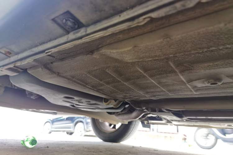 Used Luxgen U6 SUV 2014 2.0T ZhiZun Model Chassis Rear Right