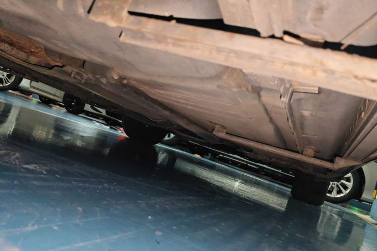 Used Luxgen U6 SUV 2014 1.8T Fashion Edition Chassis Rear Right