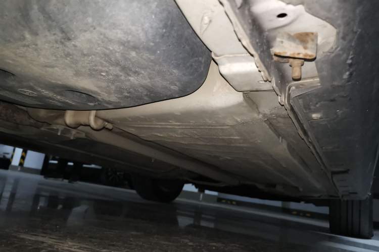 Used Luxgen U6 SUV 2014 1.8T Charm Version Chassis Rear Right
