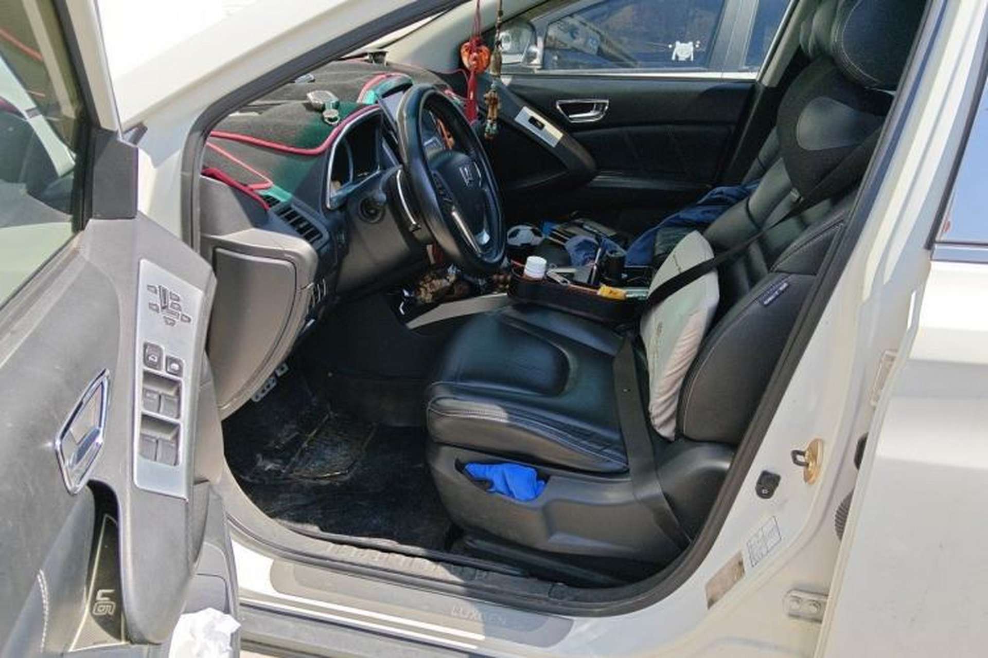 Used Luxgen U6 SUV 2014 2.0T ZhiZun Model Driver Seat