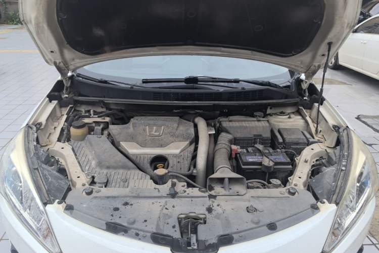 Used Luxgen U6 SUV 2014 1.8T Fashion Edition Engine Bay