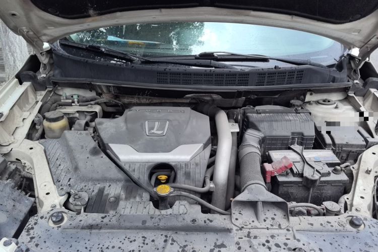 Used Luxgen U6 SUV 2014 1.8T Fashion Edition Engine Bay