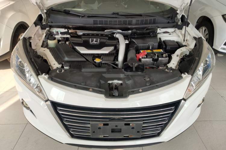 Used Luxgen U6 SUV 2014 1.8T Charm Version Engine Bay