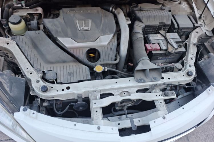 Used Luxgen U6 SUV 2014 1.8T ZhiZun Model Engine Bay