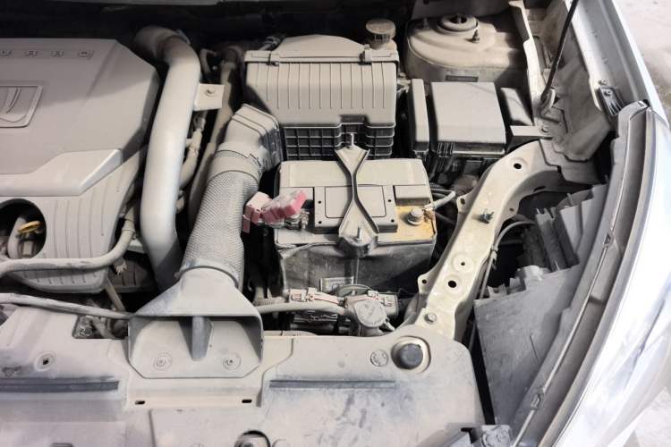 Used Luxgen U6 SUV 2014 1.8T Fashion Edition Engine Bay Left