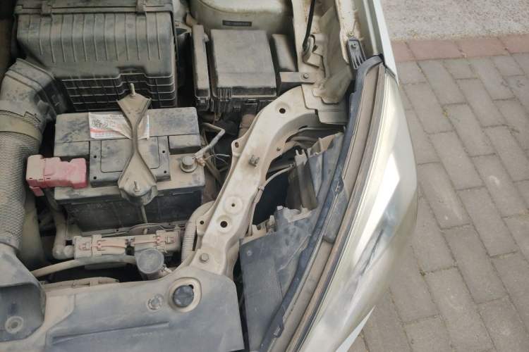 Used Luxgen U6 SUV 2014 1.8T Fashion Edition Engine Bay Left