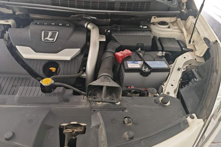 Used Luxgen U6 SUV 2014 1.8T Fashion Edition Engine Bay Left