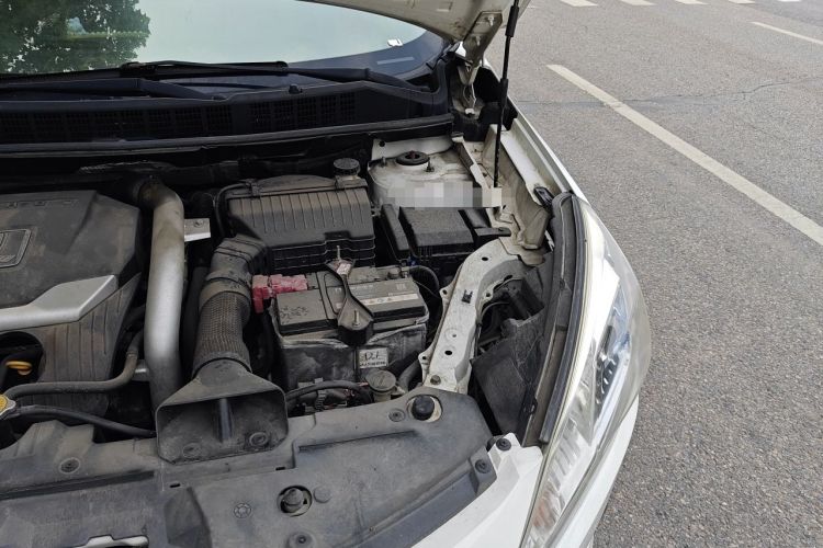 Used Luxgen U6 SUV 2014 1.8T Fashion Edition Engine Bay Left