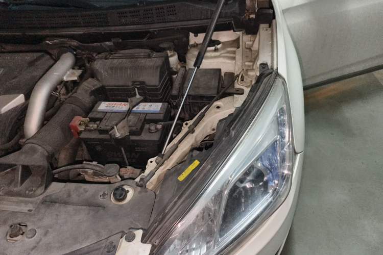 Used Luxgen U6 SUV 2014 2.0T Flagship Edition Engine Bay Left