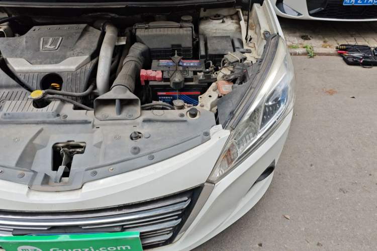 Used Luxgen U6 SUV 2014 1.8T Charm Version Engine Bay Left