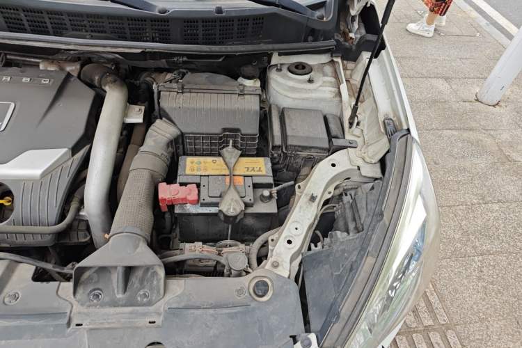 Used Luxgen U6 SUV 2014 1.8T New Innovation Type Engine Bay Left