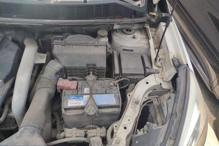 Used Luxgen U6 SUV 2014 1.8T Fashion Edition Engine Bay Left