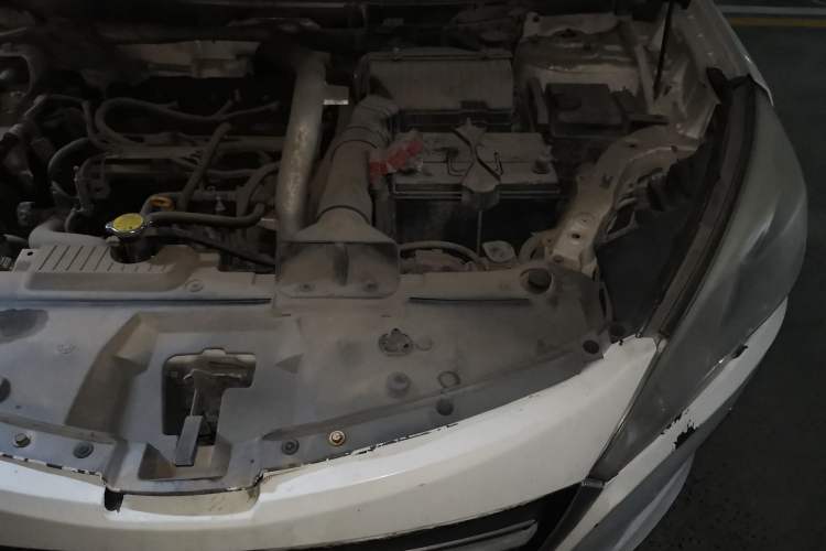 Used Luxgen U6 SUV 2014 1.8T Charm Version Engine Bay Left