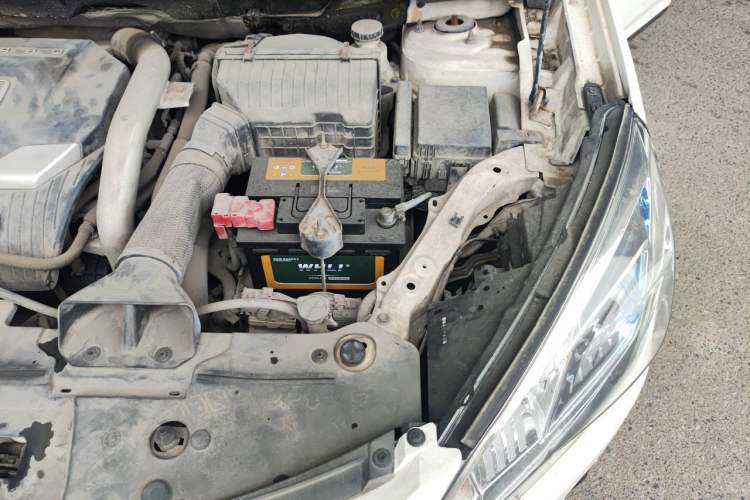 Used Luxgen U6 SUV 2014 1.8T Charm Version Engine Bay Left