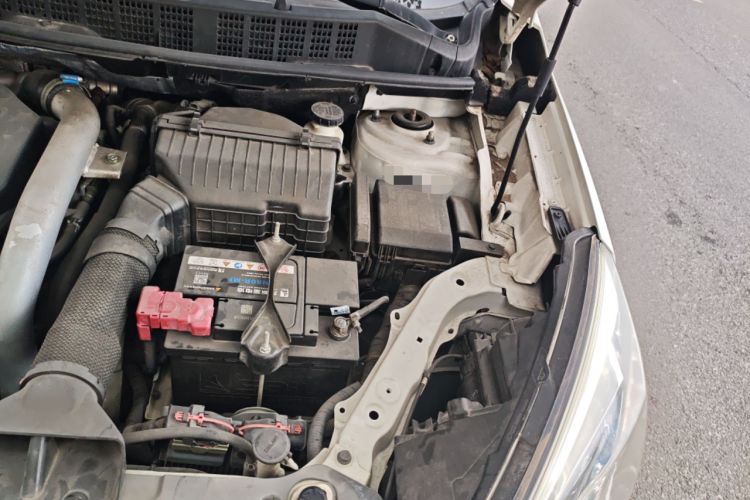Used Luxgen U6 SUV 2014 1.8T Fashion Edition Engine Bay Left