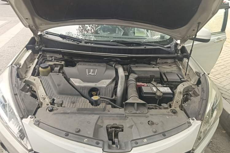 Used Luxgen U6 SUV 2014 1.8T Fashion Edition Engine Bay
