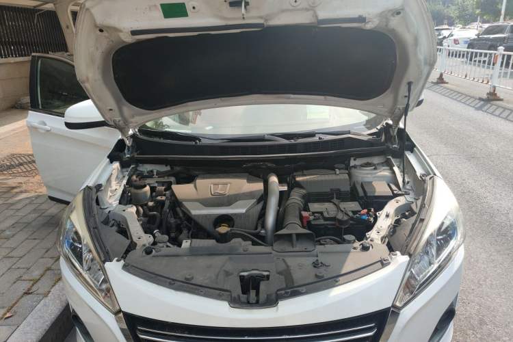 Used Luxgen U6 SUV 2014 1.8T Fashion Edition Engine Bay