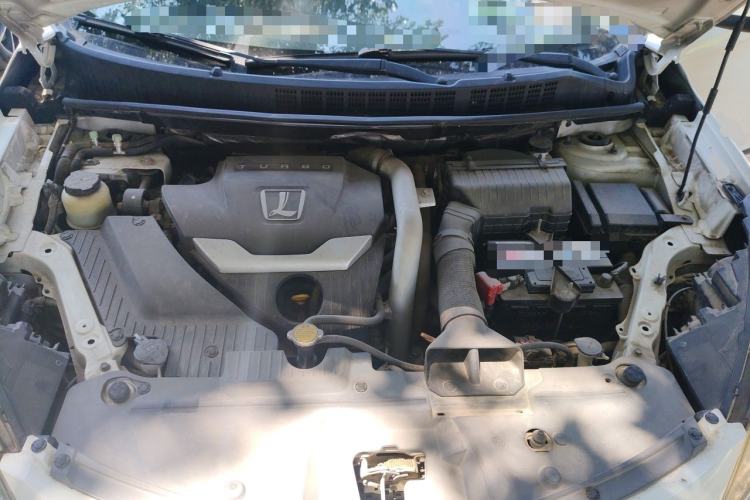 Used Luxgen U6 SUV 2014 1.8T ZhiZun Model Engine Bay