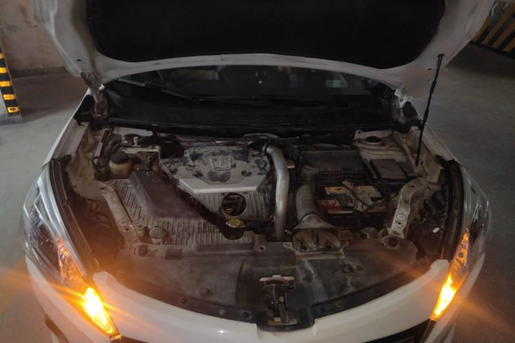 Used Luxgen U6 SUV 2014 1.8T Fashion Edition Engine Bay