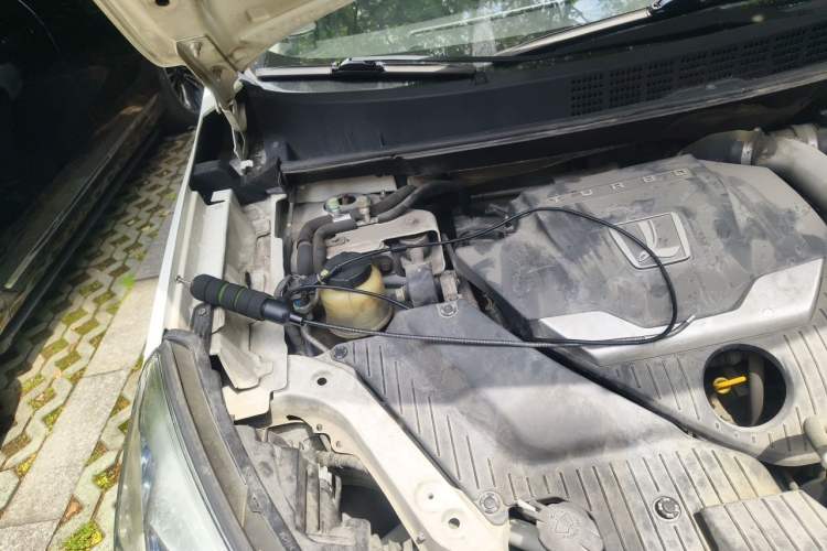 Used Luxgen U6 SUV 2014 1.8T Fashion Edition Engine Bay Right