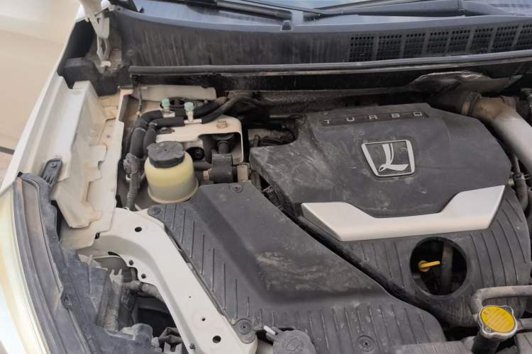 Used Luxgen U6 SUV 2014 1.8T Fashion Edition Engine Bay Right