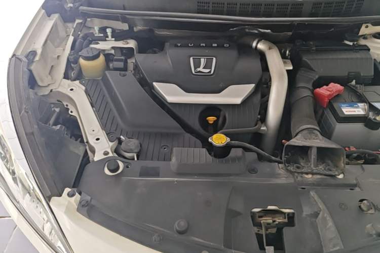 Used Luxgen U6 SUV 2014 1.8T Fashion Edition Engine Bay Right