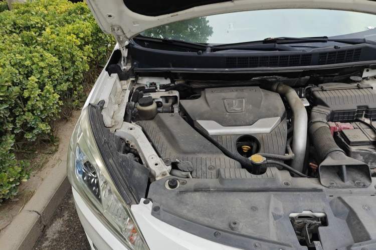 Used Luxgen U6 SUV 2014 1.8T Fashion Edition Engine Bay Right